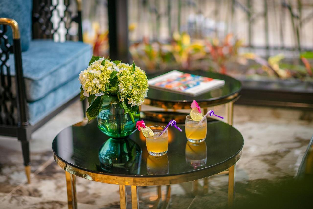 Grand Sunrise Palace Hoi An- A Luxury Indochine Hotel & Spa Luaran gambar A coffee table