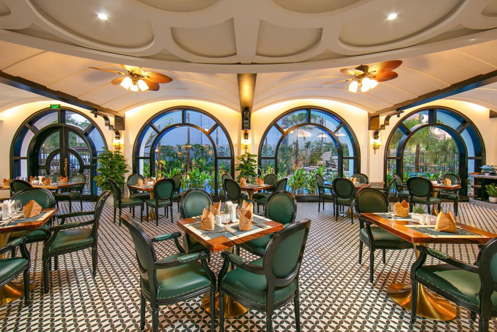 Grand Sunrise Palace Hoi An- A Luxury Indochine Hotel & Spa Luaran gambar The restaurant